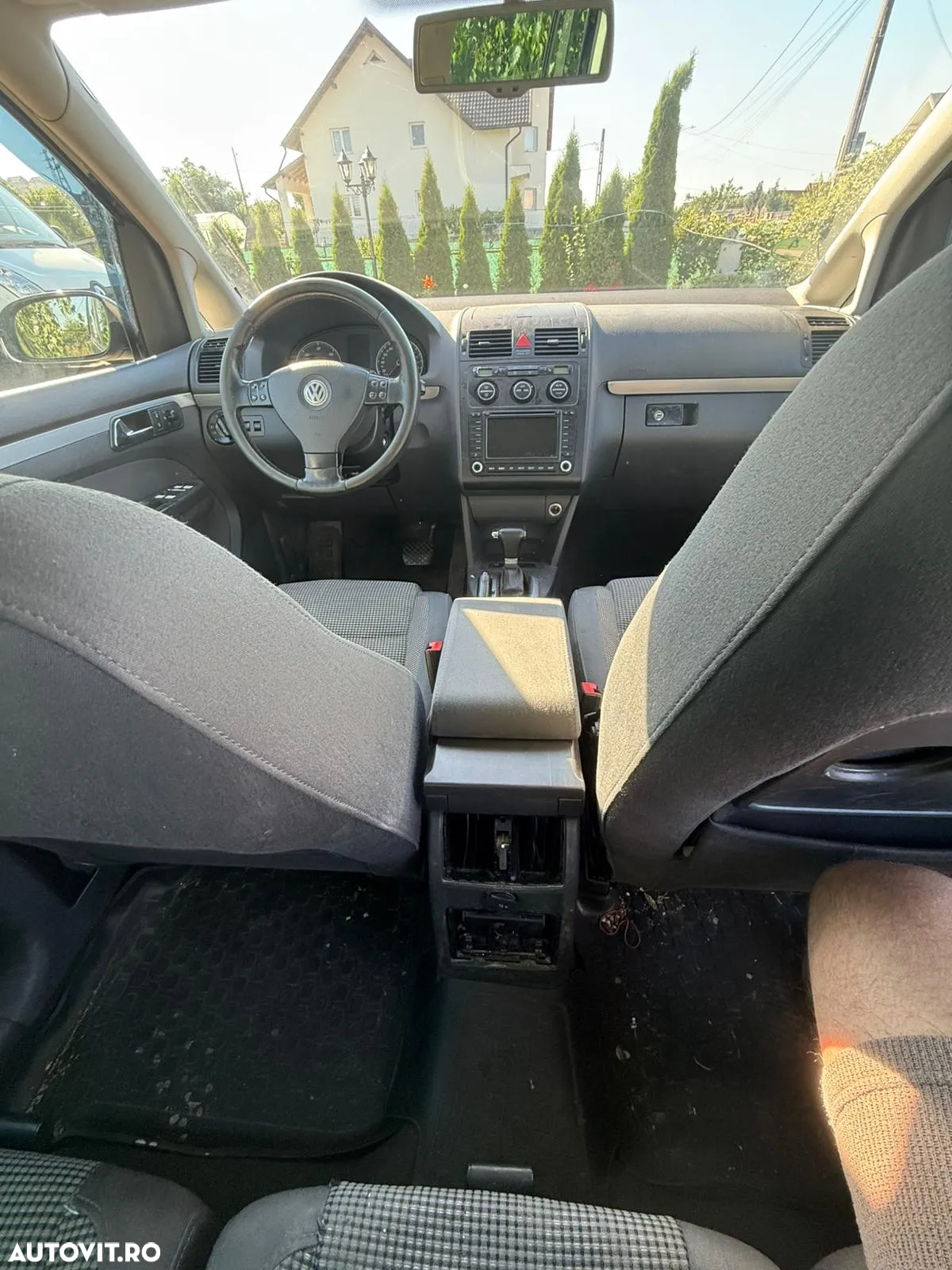 Volkswagen Touran - 13