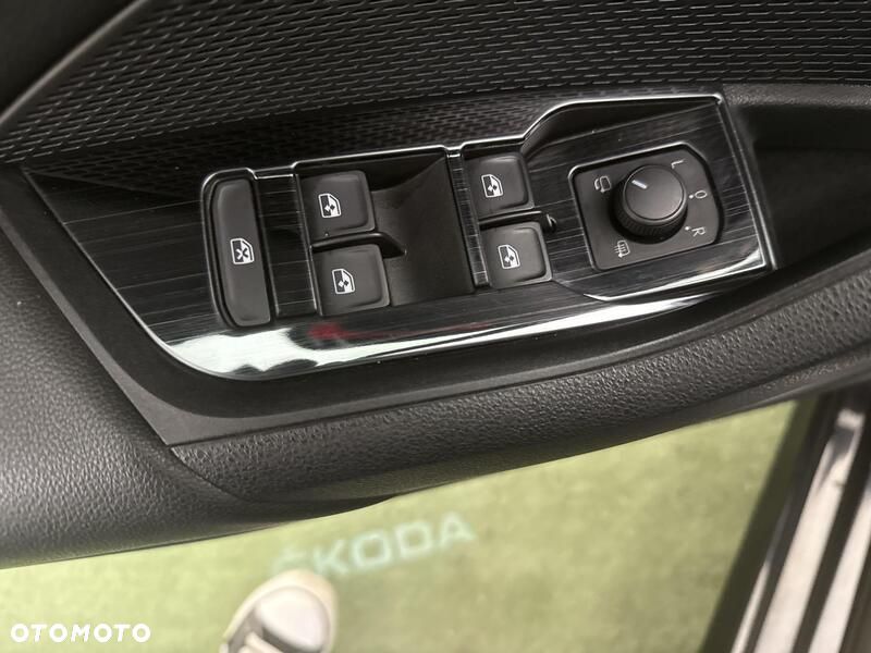 Skoda Octavia 2.0 TDI Style DSG - 12