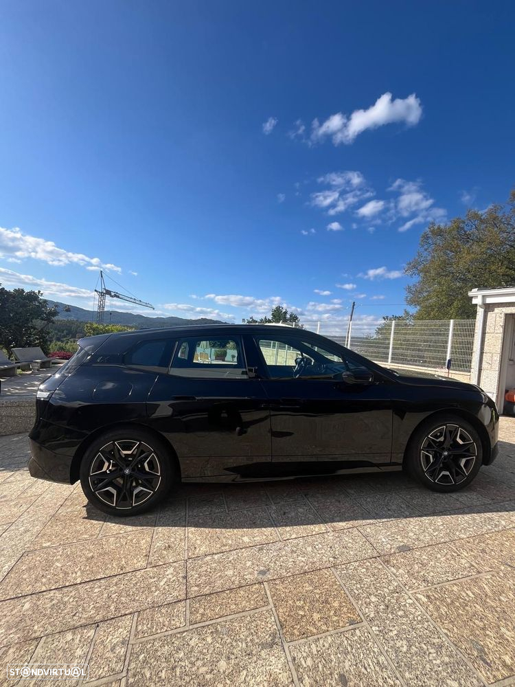 BMW iX xDrive 50 Pack Desportivo - 2