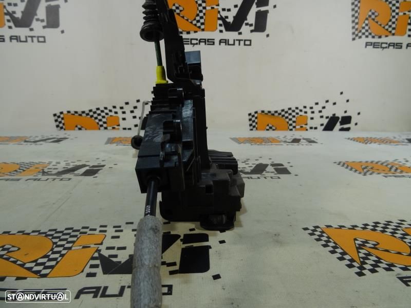 Fecho Da Porta Frente Esquerda Mercedes-Benz C-Class T-Model (S205)  A - 4