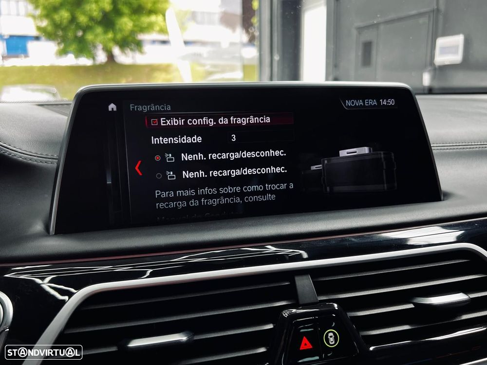 BMW 740 d xDrive Pack M - 24