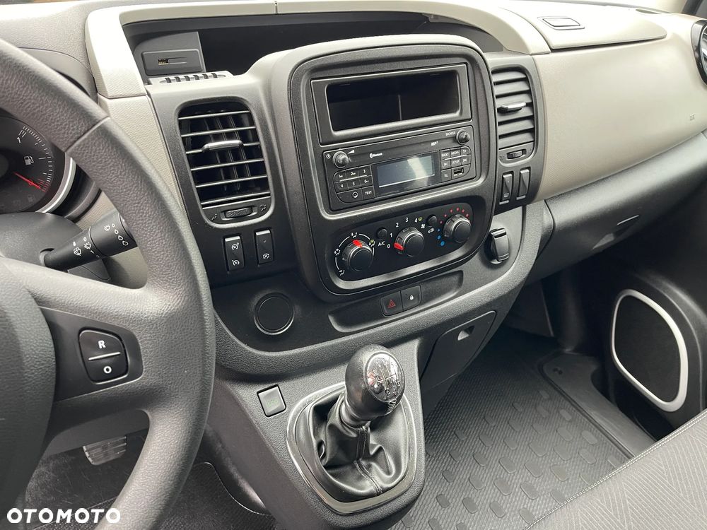 Nissan Trafic Vivaro 9-OSOBOWY - 14