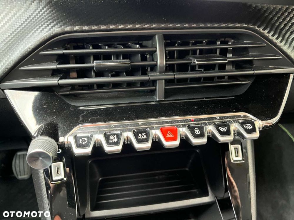 Peugeot 208 1.2 PureTech Style S&S - 15