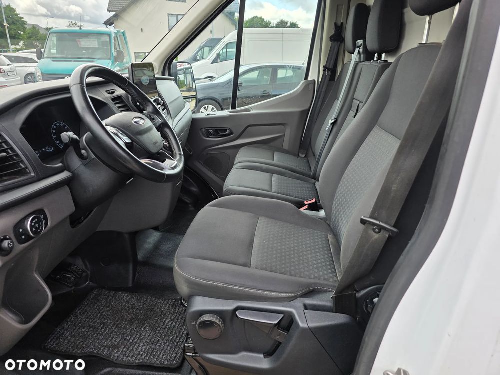 Ford Transit - 10