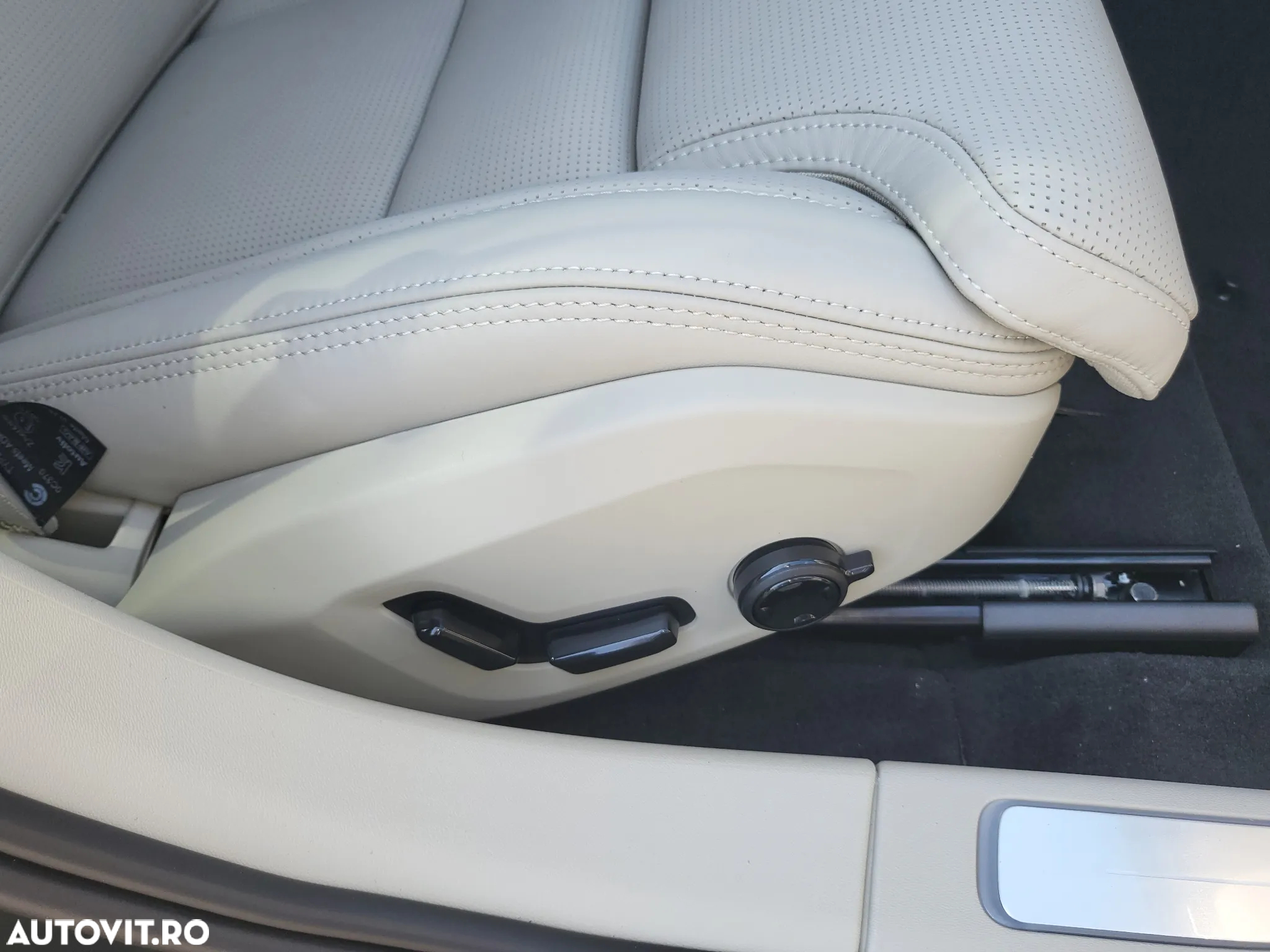 Volvo S90 Recharge T8 AWD Plus Bright - 25
