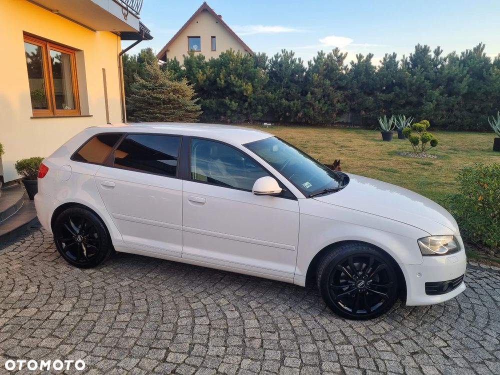 Audi A3 Sportback - 5
