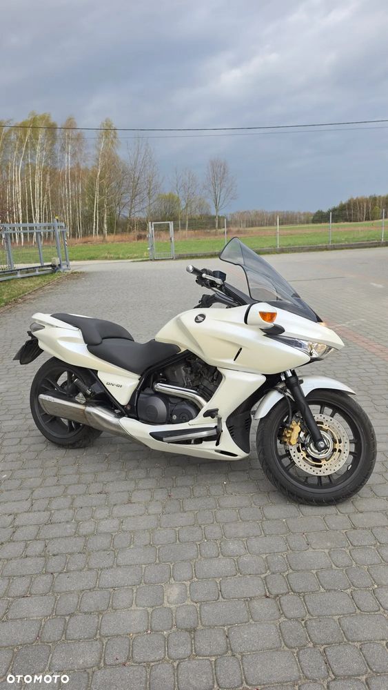 Honda DN-01 - 1
