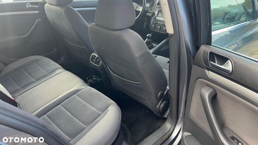 Volkswagen Jetta 1.9 TDI DPF Sportline - 9
