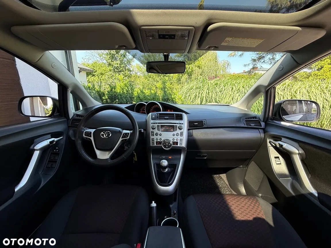 Toyota Verso 1.8 Edition - 29