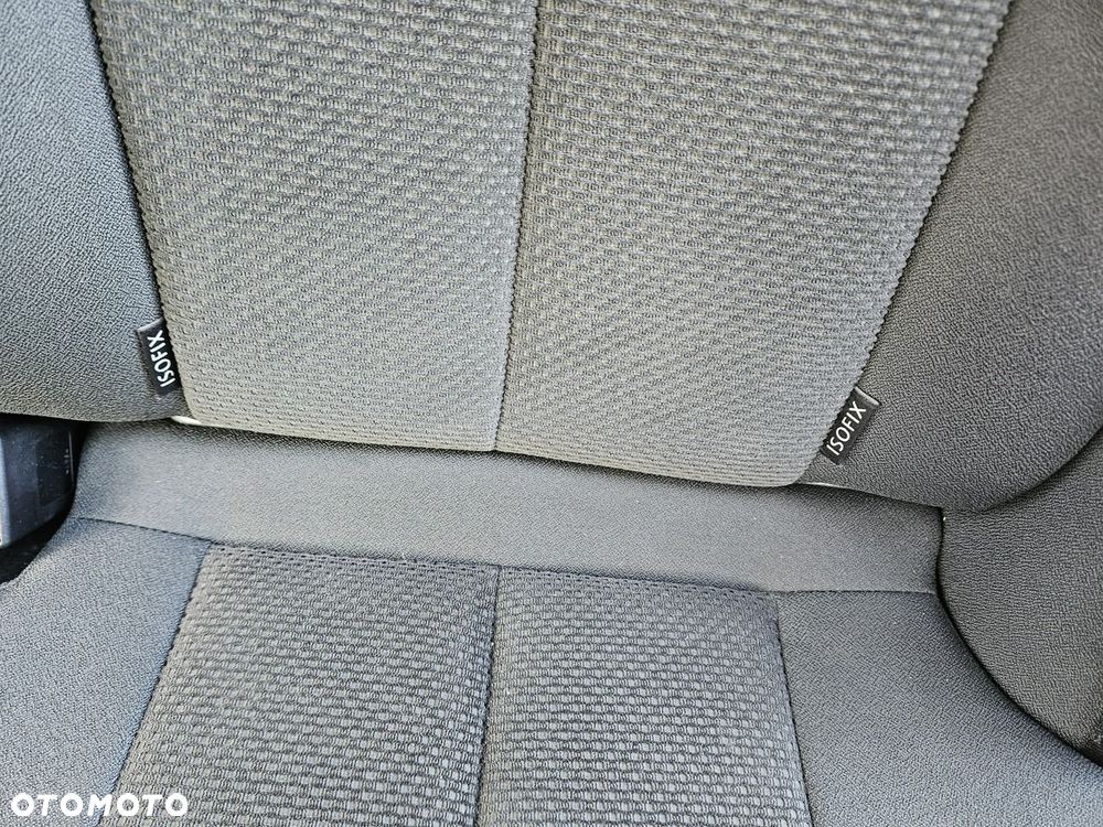 Volkswagen Passat - 21