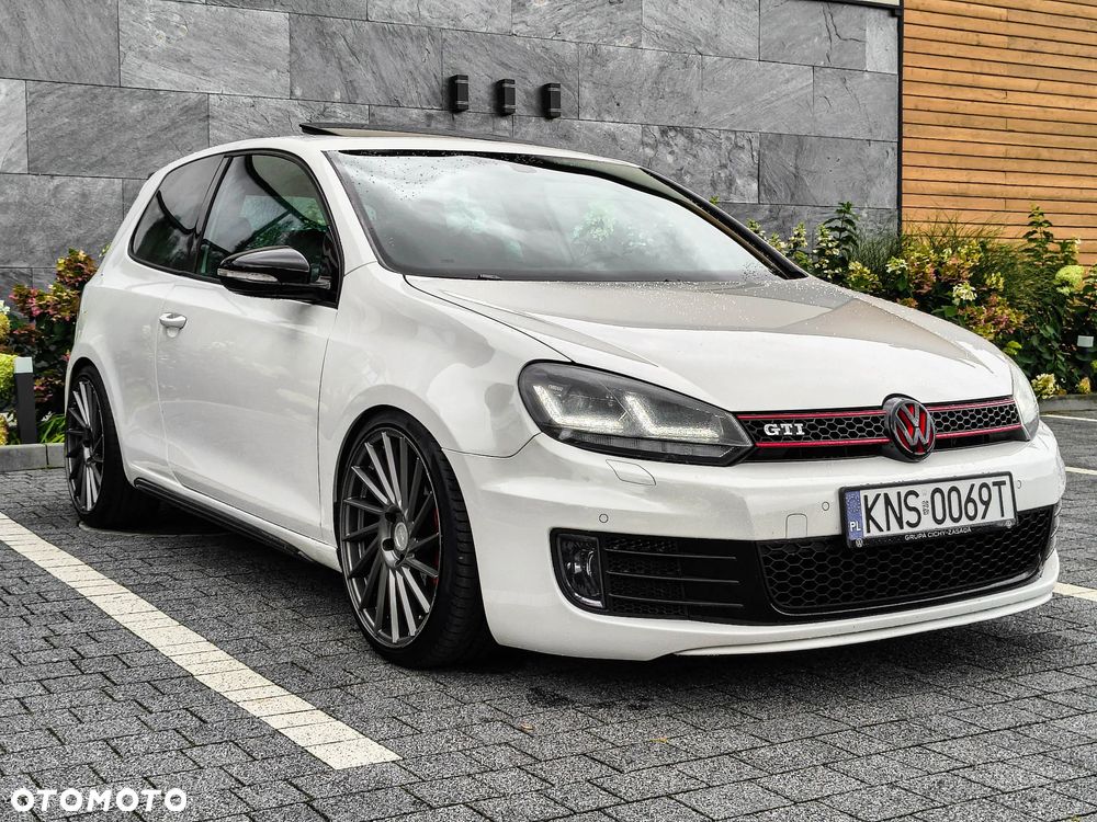 Volkswagen Golf VI 2.0 TSI GTI - 6