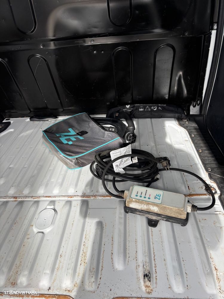 Renault Kangoo ze - 6