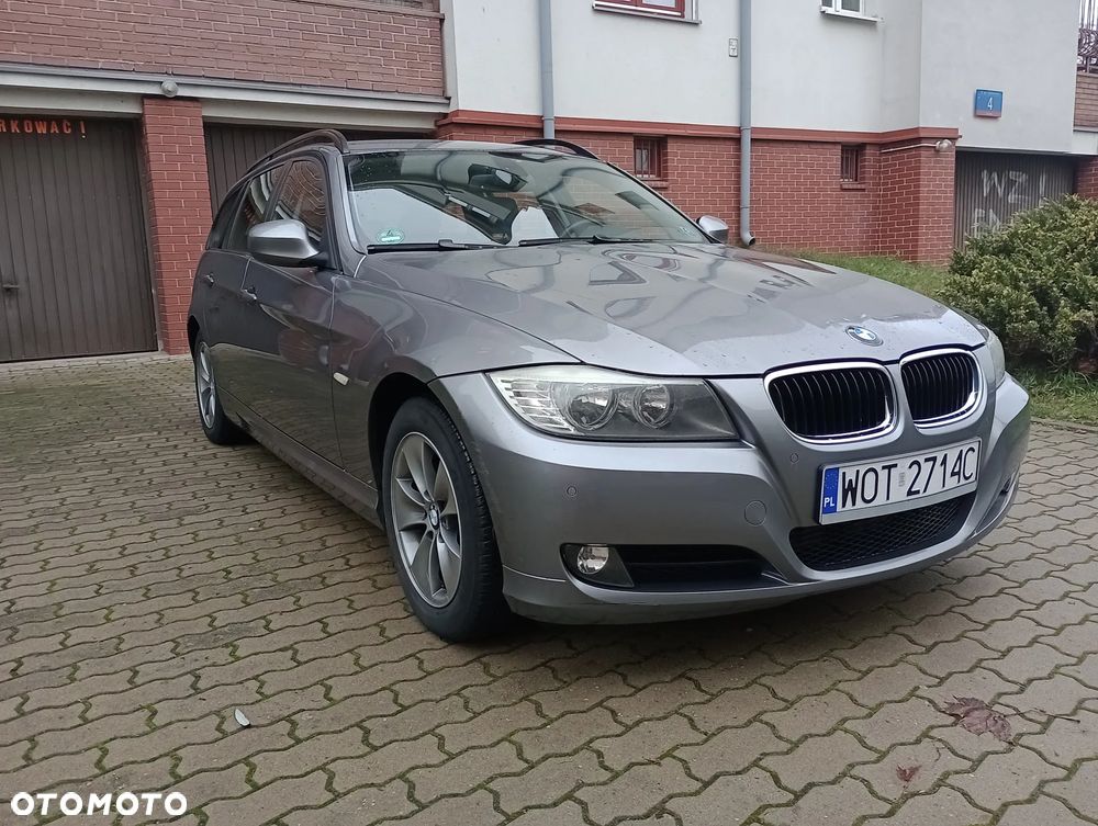 BMW Seria 3 318d DPF - 3