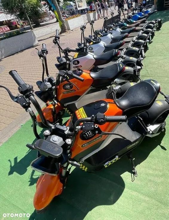 Bili Bike Miku Max - 9