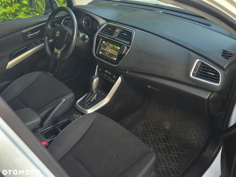Suzuki SX4 S-Cross 1.4 T Premium 4WD - 7