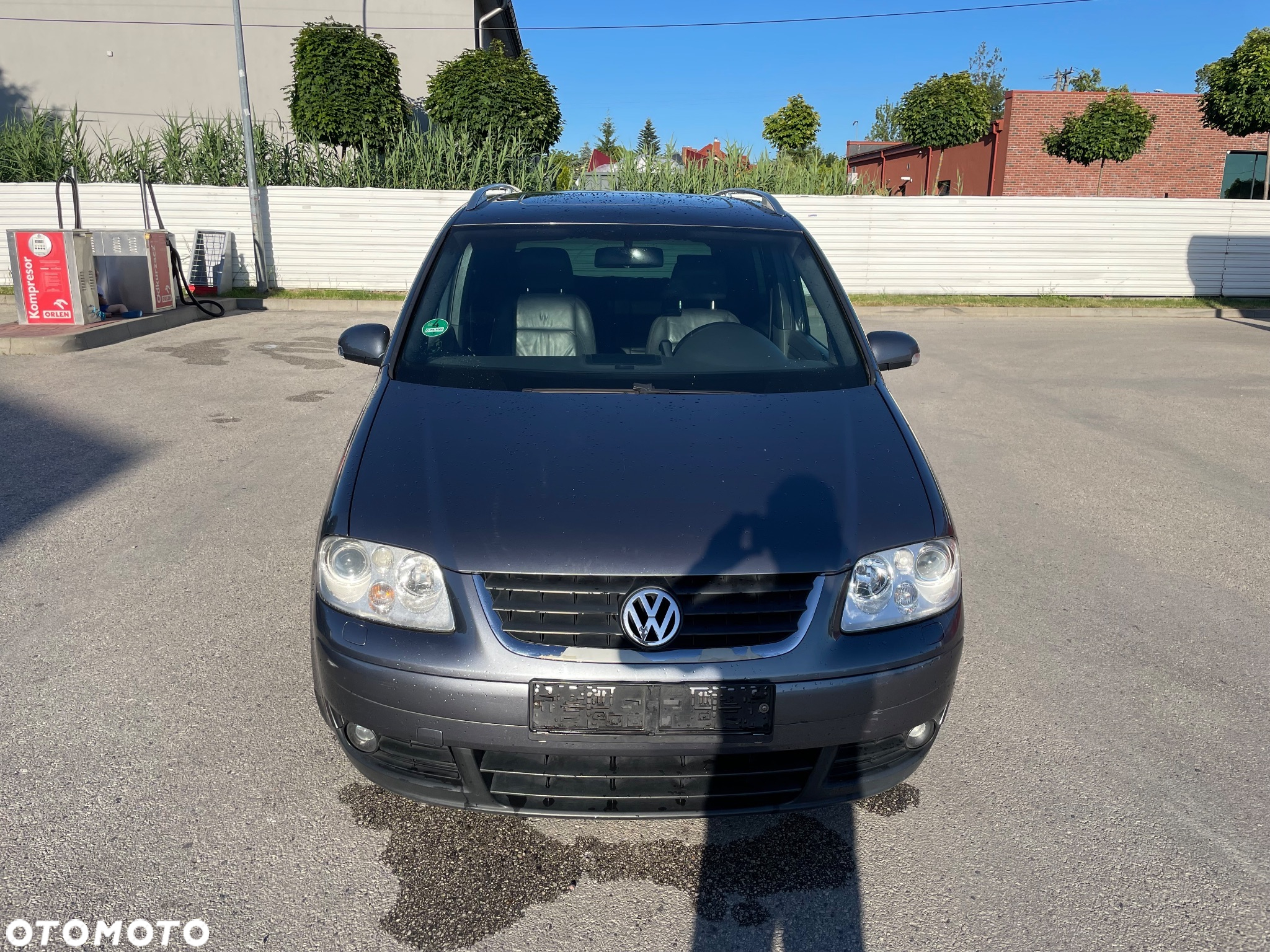 Volkswagen Touran 1.9 TDI DPF DSG Highline - 4