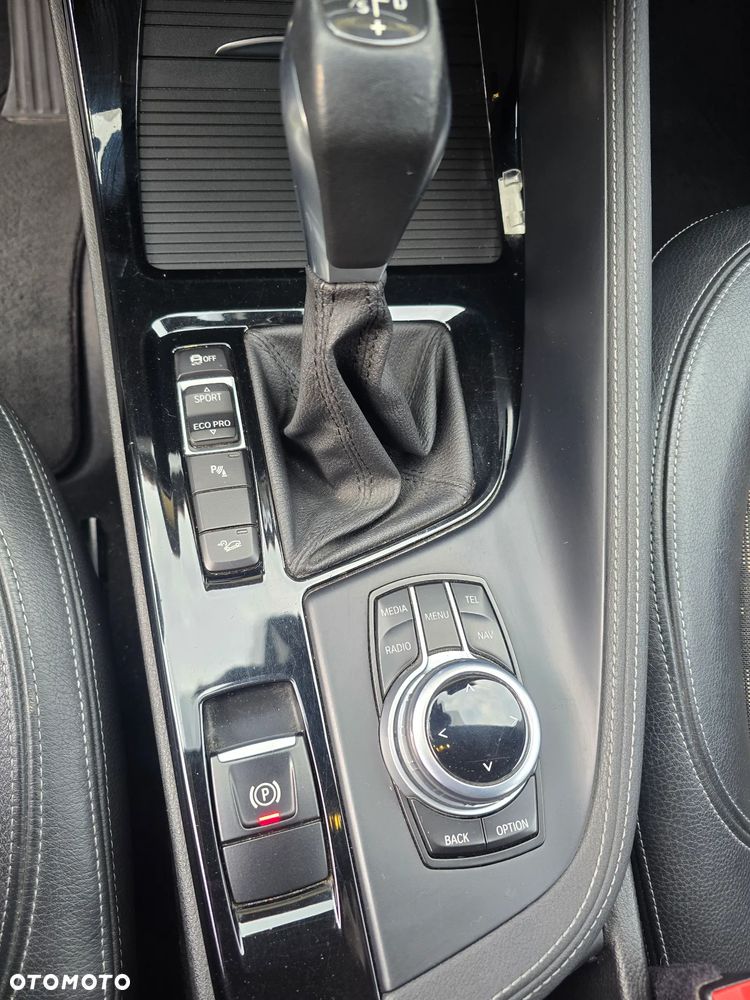 BMW X1 xDrive18d - 22