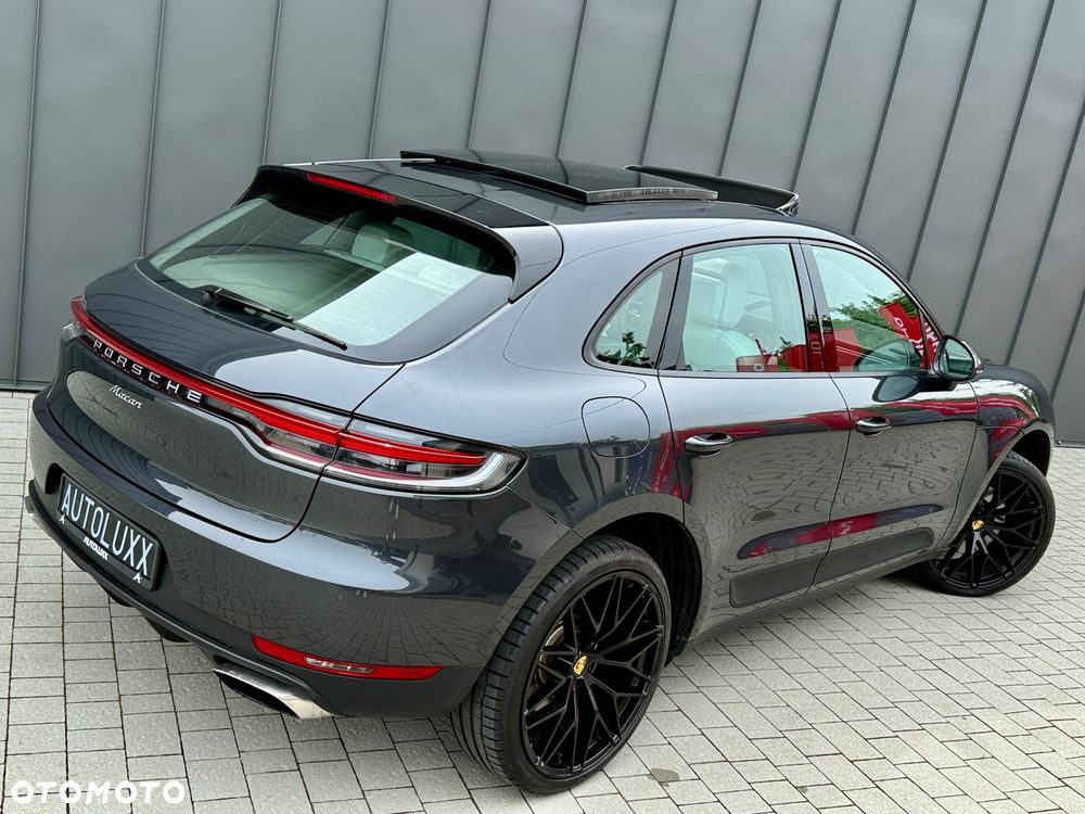 Porsche Macan - 33