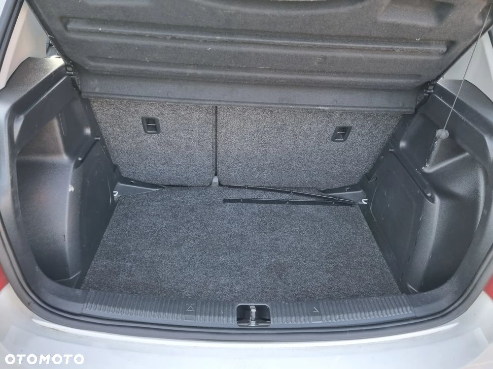 Skoda Fabia 1.2 HTP Active - 12
