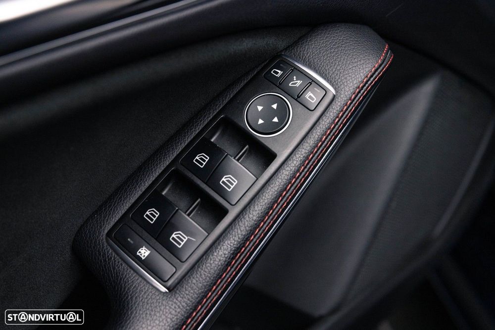 Mercedes-Benz CLA 200 d Shooting Brake AMG Line Aut. - 30