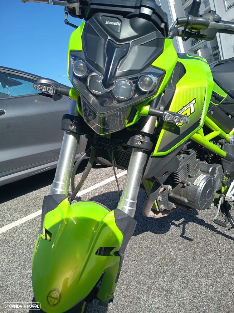 Benelli 125 TNT - 6