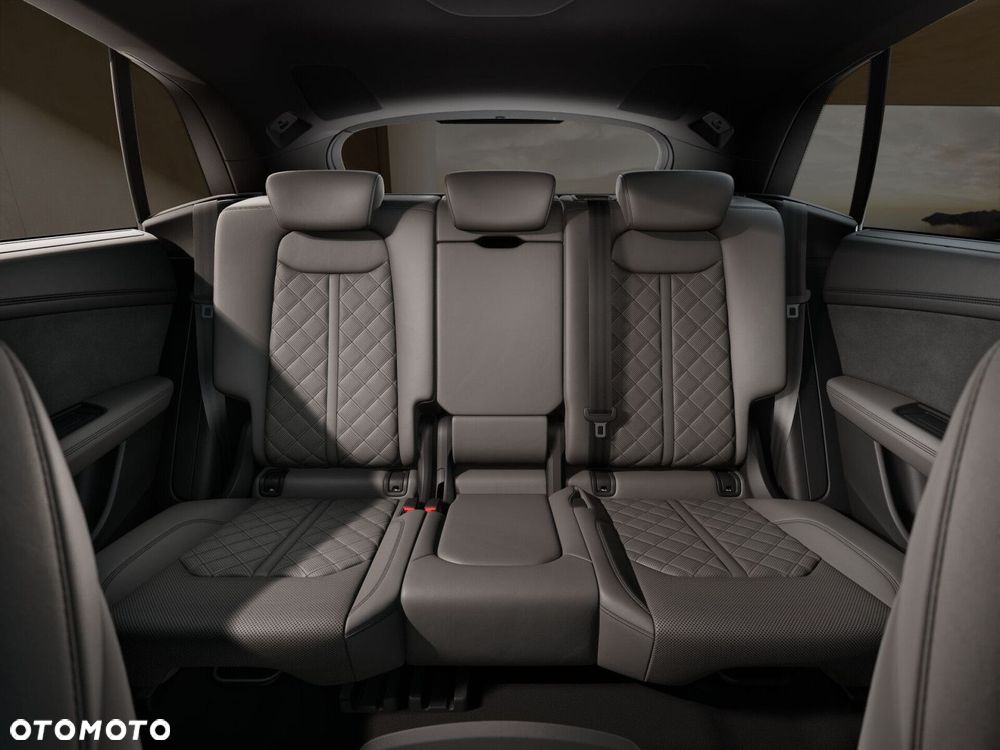 Audi Q8 - 9