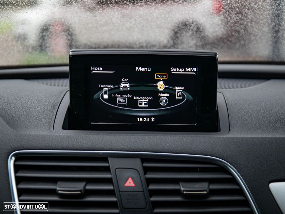 Audi Q3 2.0 TDI S-line - 27