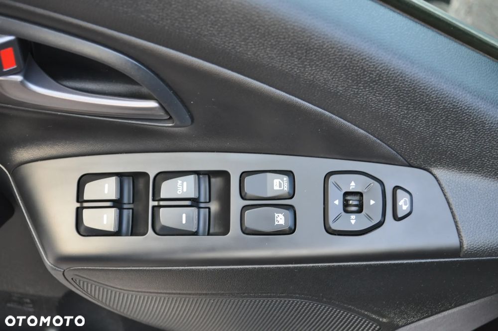 Hyundai ix35 1.6 GDI Premium 2WD - 25