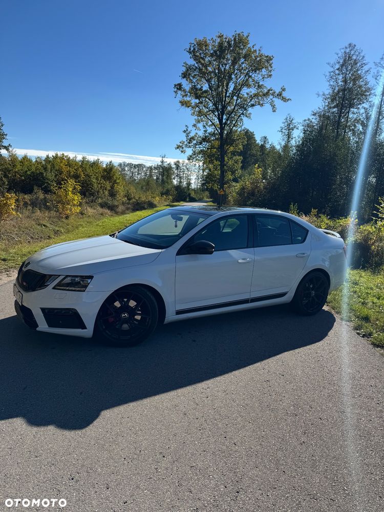 Skoda Octavia 2.0 TDI RS DSG - 4