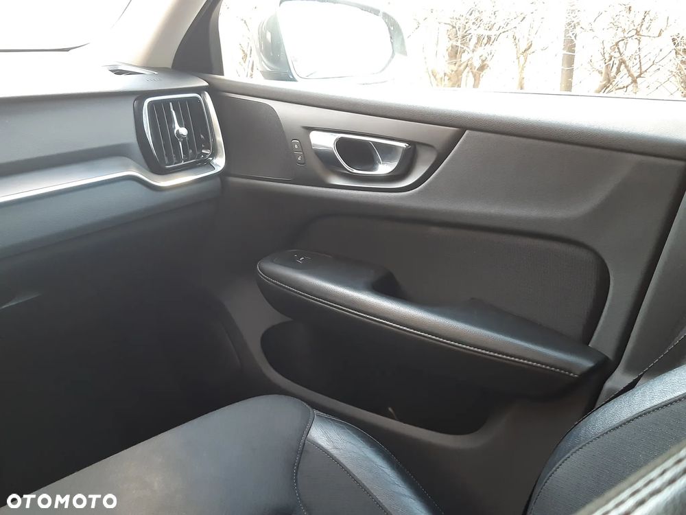 Volvo V60 D3 Geartronic Momentum - 9