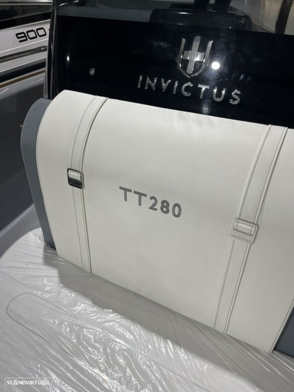 Invictus Yachts TT 280 - 16