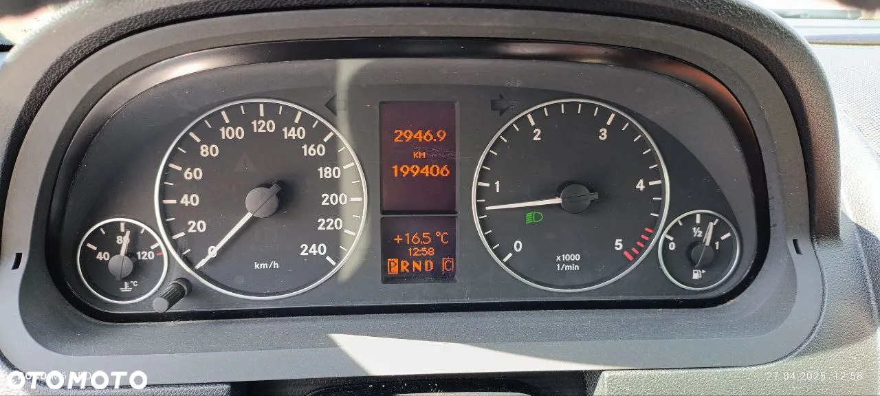 Mercedes-Benz Klasa A 200 CDI Autotronic Avantgarde - 10