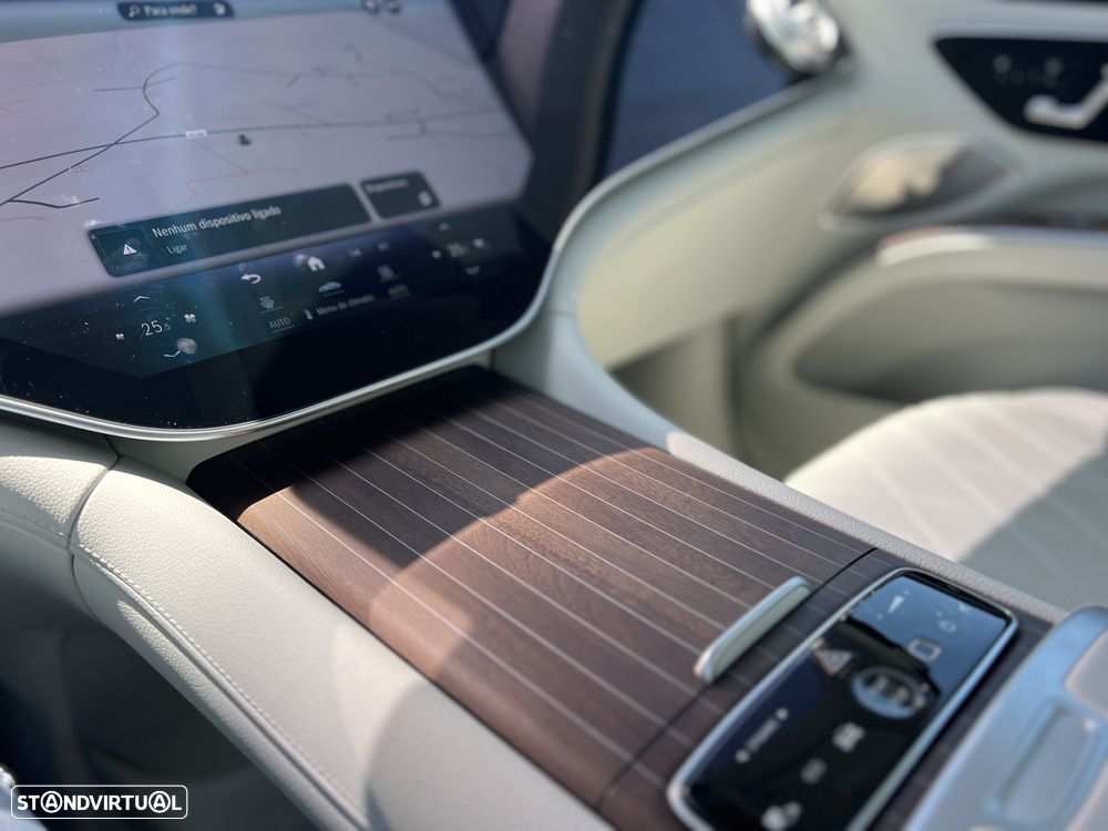 Mercedes-Benz EQS - 43