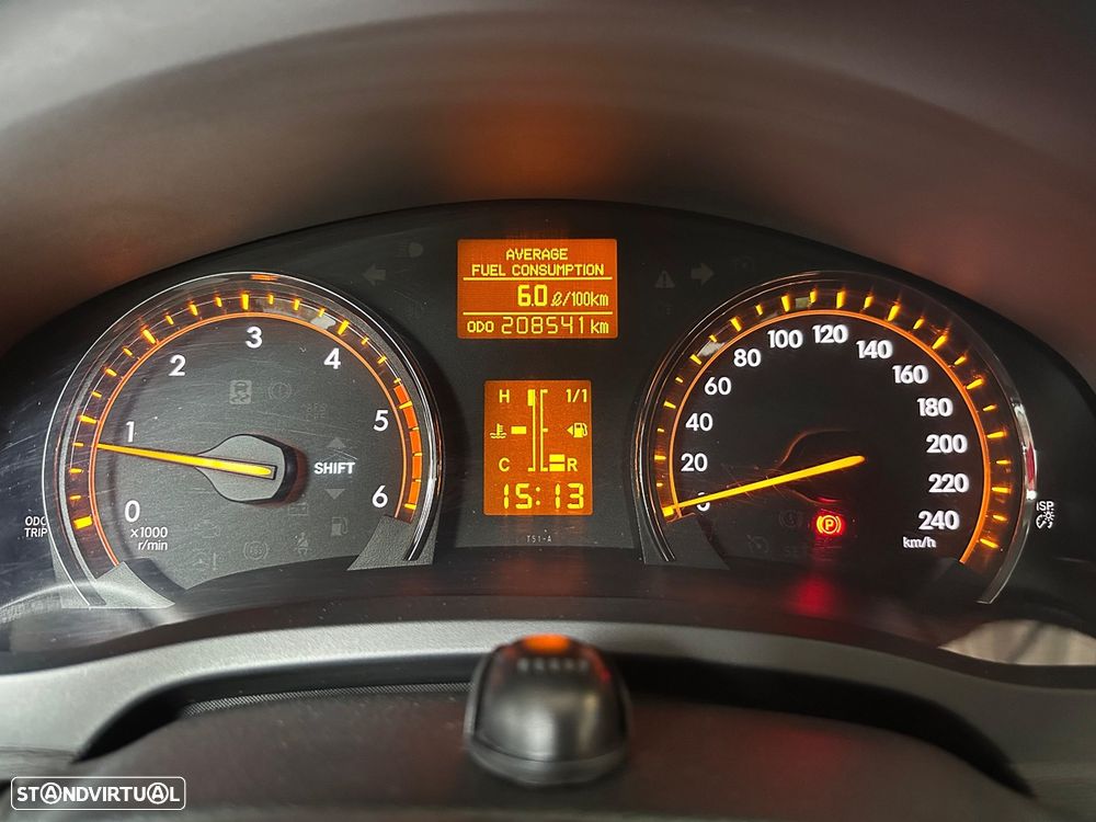 Toyota Avensis SW 2.0 D-4D Exclusive +Pele+GPS - 36