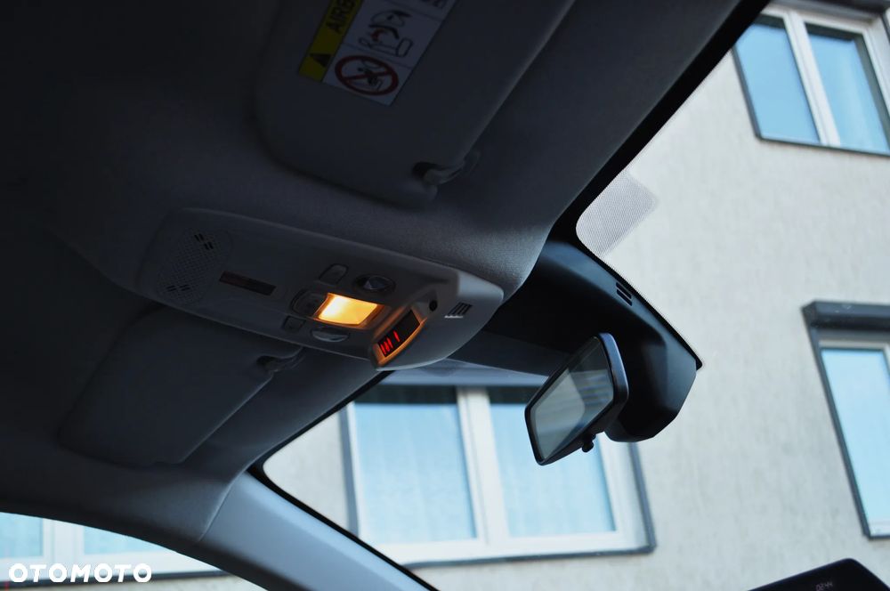 Citroën C4 PureTech e-THP 130 Exclusive - 26