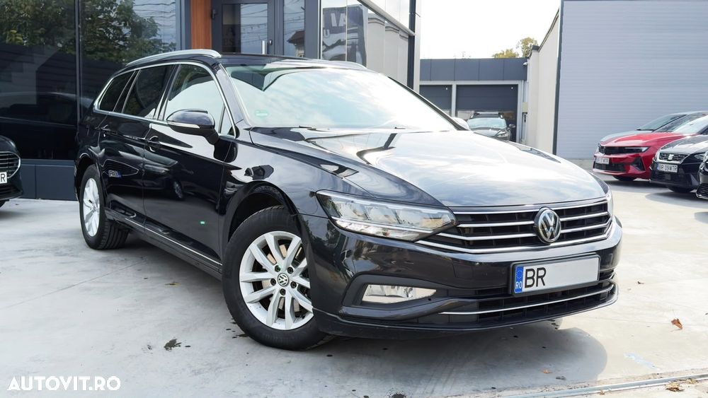 Volkswagen Passat 2.0 TDI SCR DSG Comfortline - 2