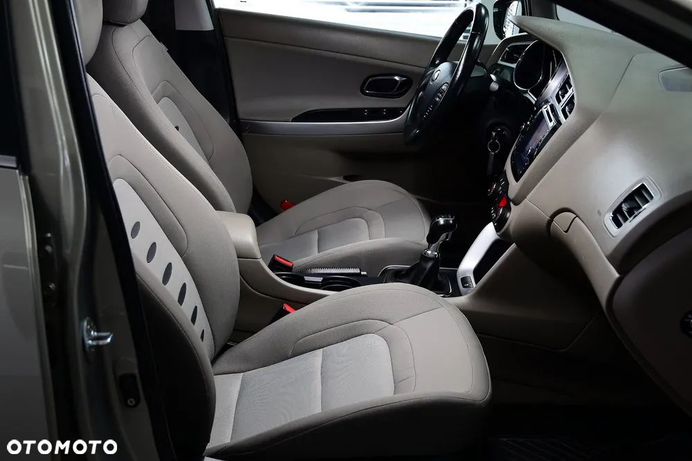 Kia Ceed 1.6 CRDi M - 22