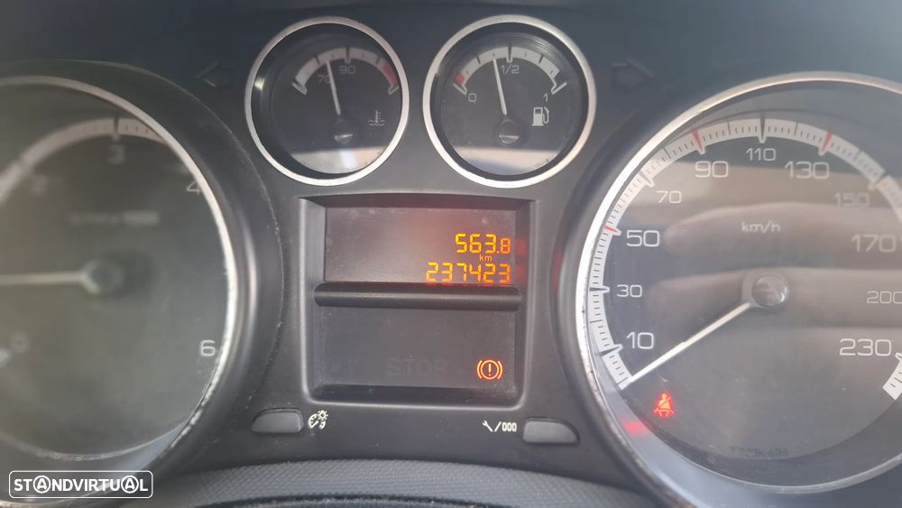Peugeot 308 1.6 HDi Executive - 20