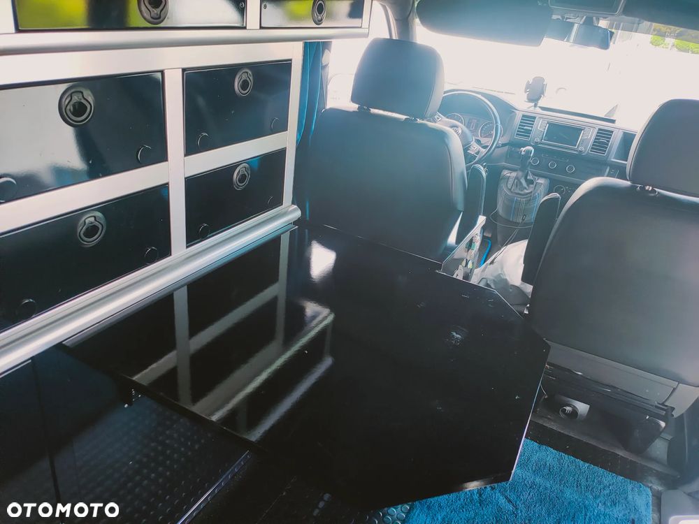 Volkswagen Transporter - 17