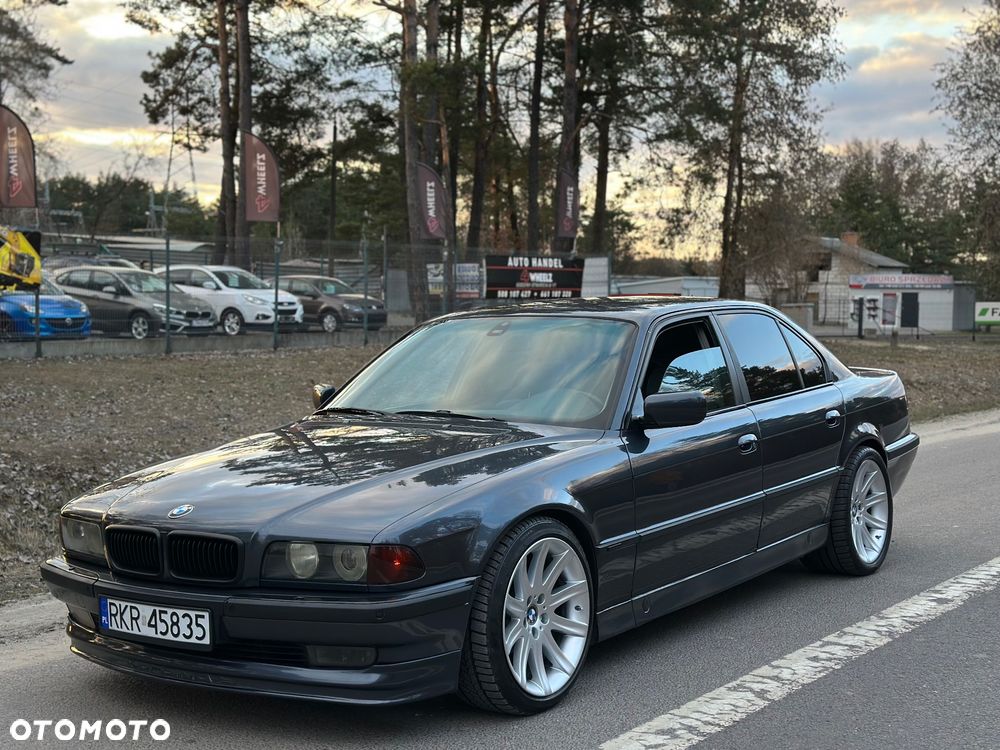 BMW Seria 7 728i - 6