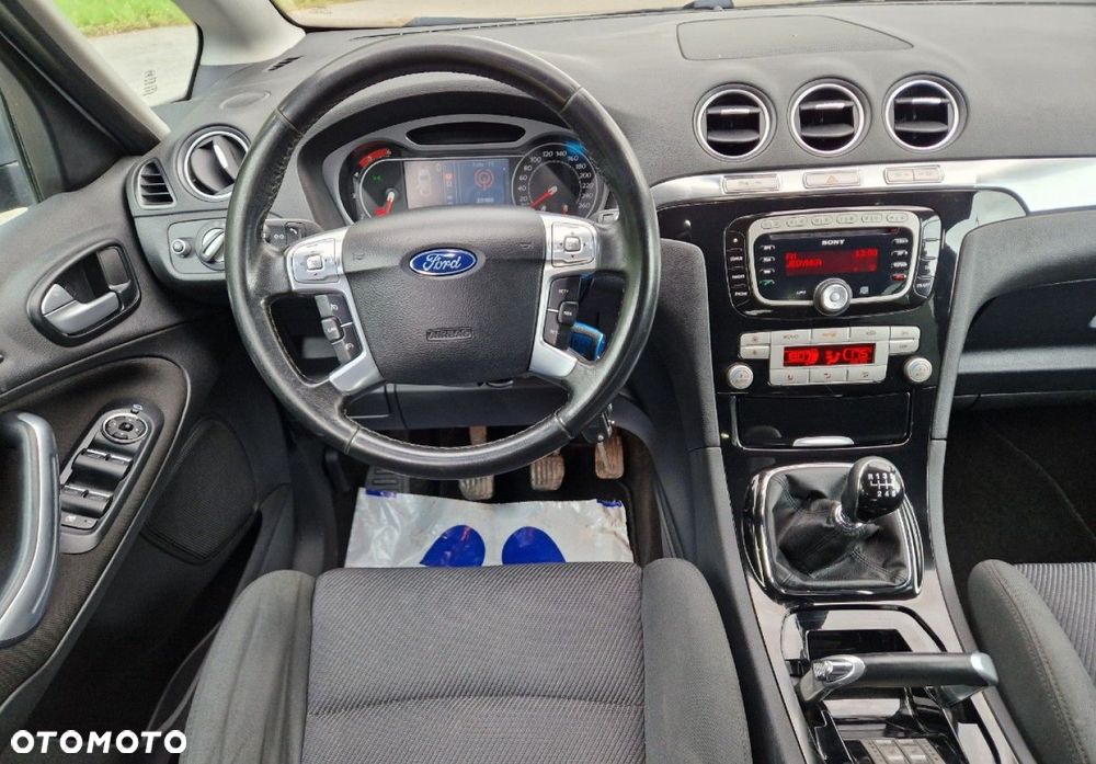Ford S-Max 2.0 TDCi DPF Titanium - 26