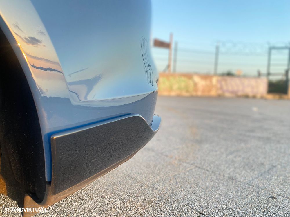 Porsche Taycan Standard - 11