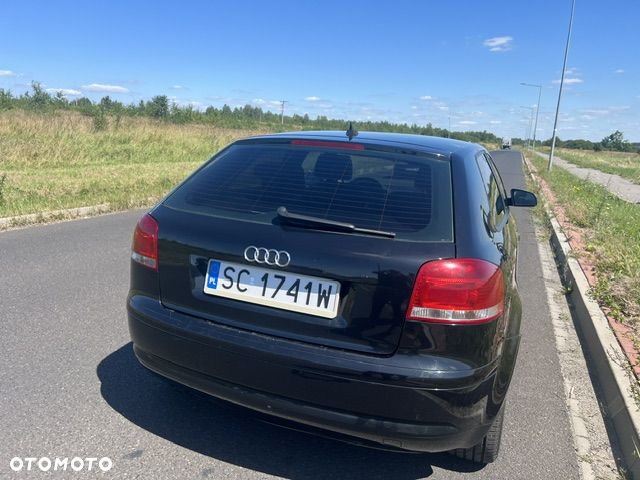 Audi A3 3-drzwiowe 1.9 TDI DPF S Line Sportpaket plus - 13