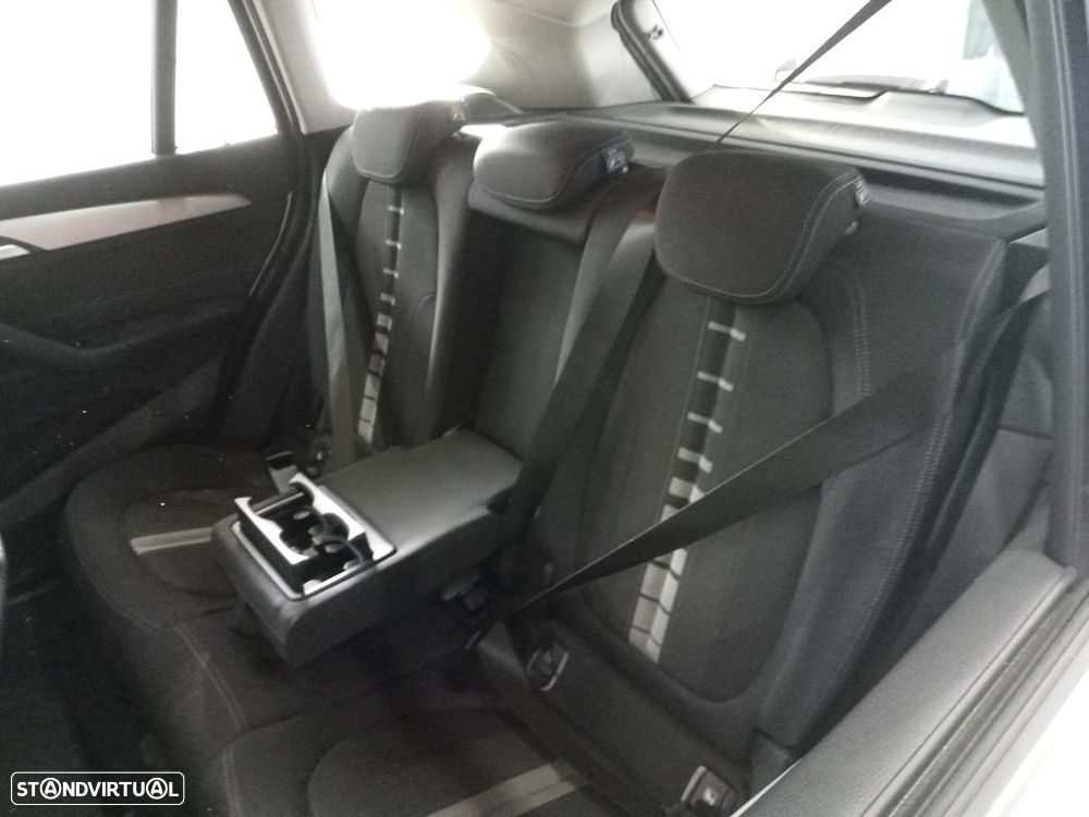 BMW X1 16 d sDrive Auto - 10