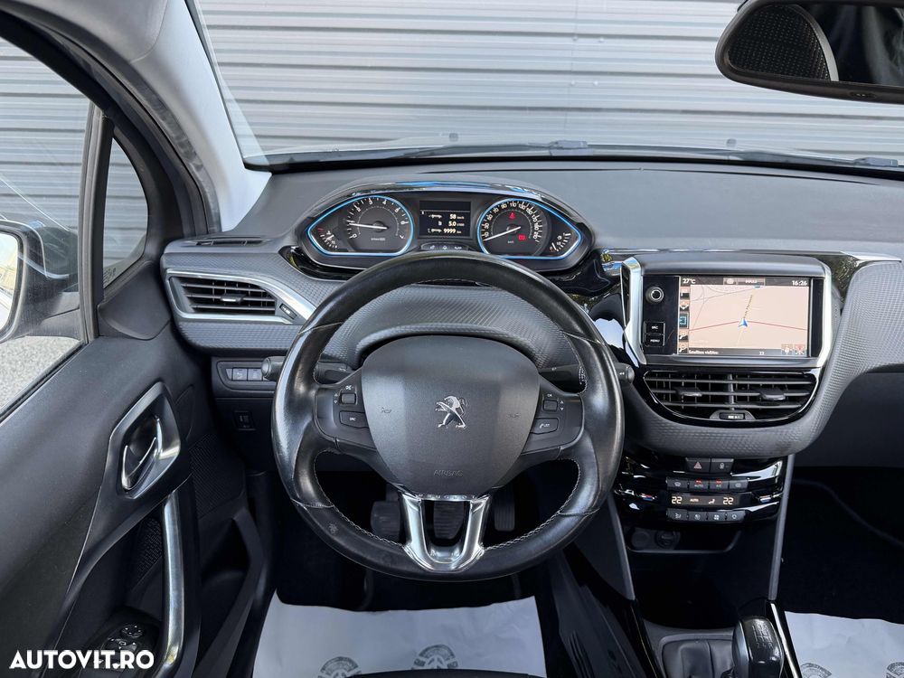Peugeot 2008 PureTech 110 Stop&Start Allure - 11