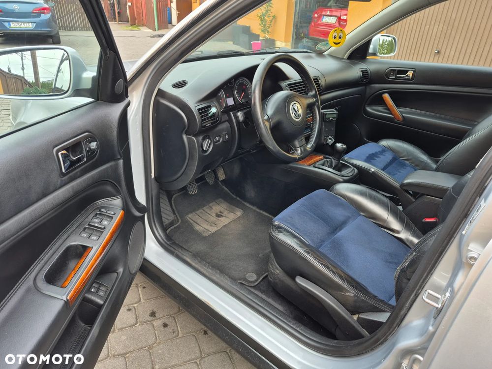 Volkswagen Passat - 13