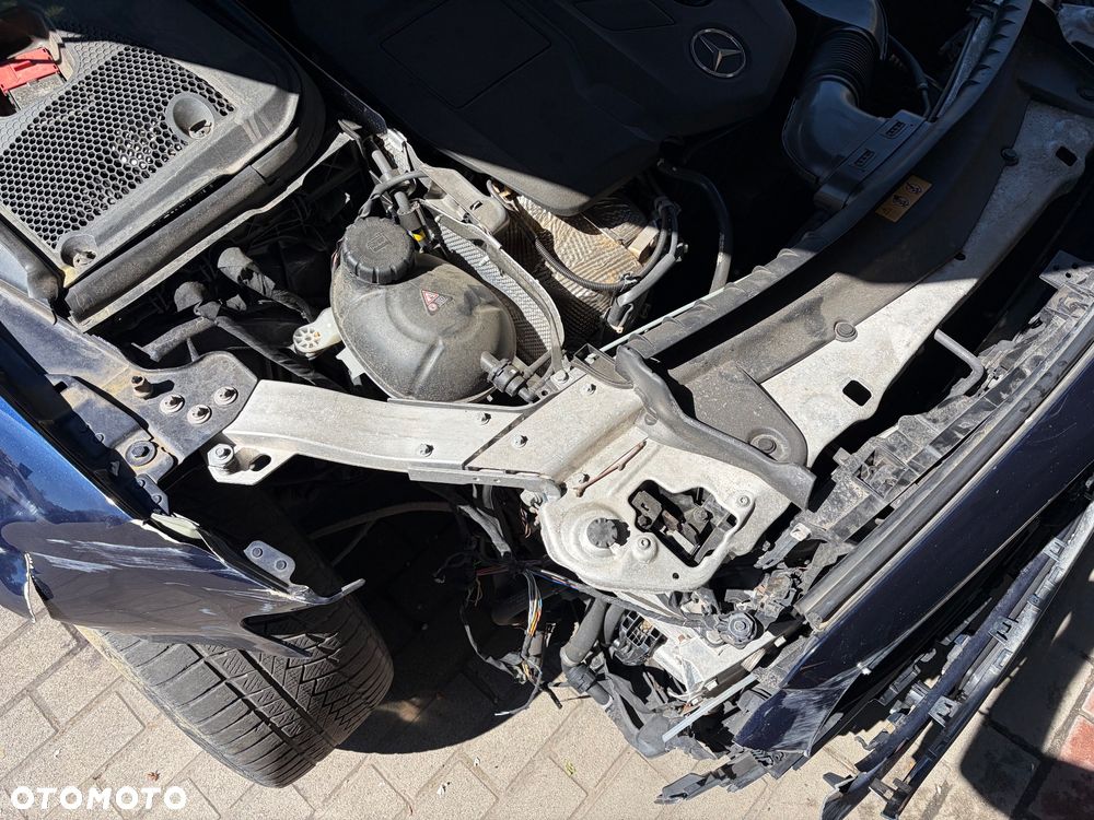 Mercedes-Benz Klasa E 220 d 9G-TRONIC - 27