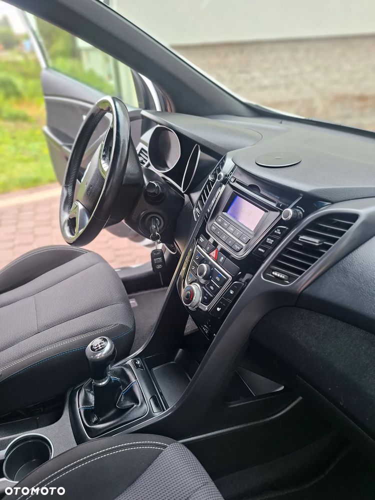 Hyundai i30 1.4 Passion - 14
