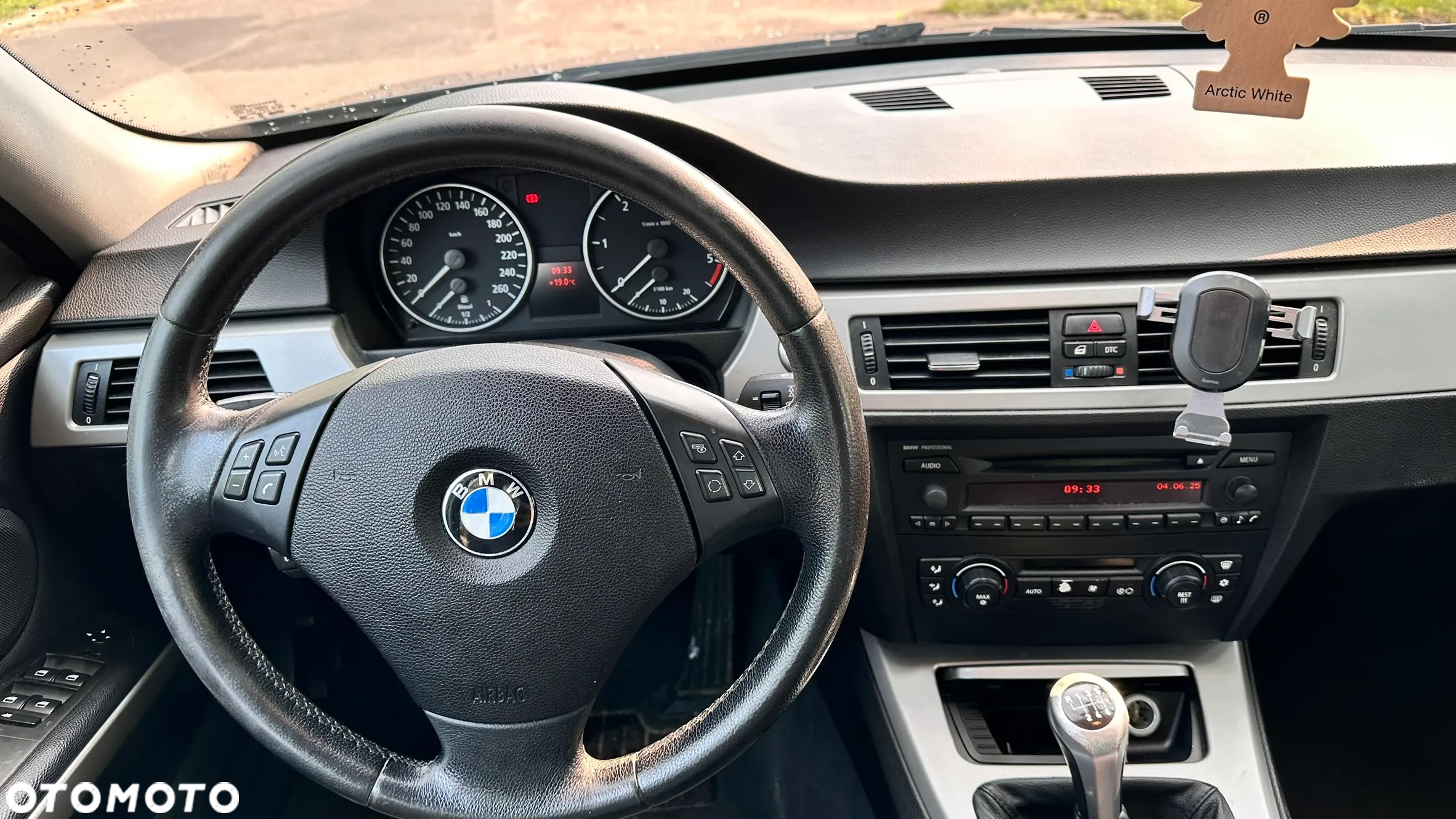 BMW Seria 3 318d - 13