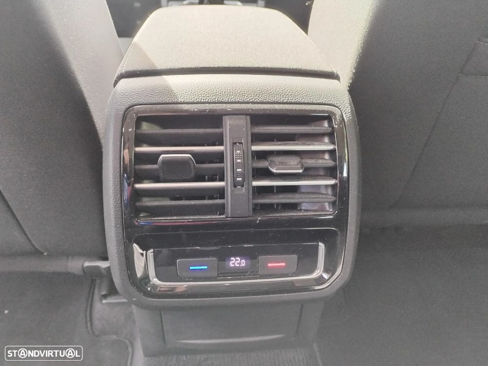 VW Passat Variant 1.6 TDI Confortline - 17